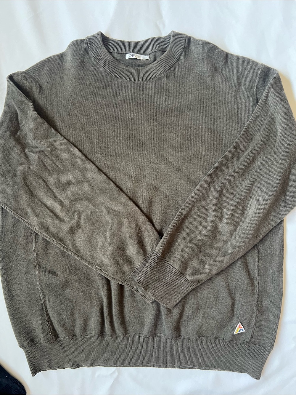 Zara Men's Crewneck Sweater in Olive